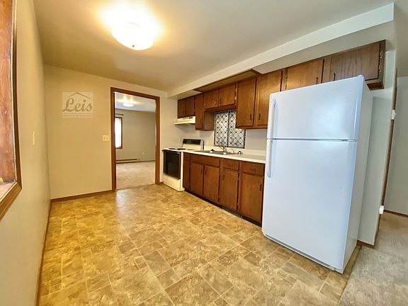 3rd image of 420 Hiddeson Ave APT 3