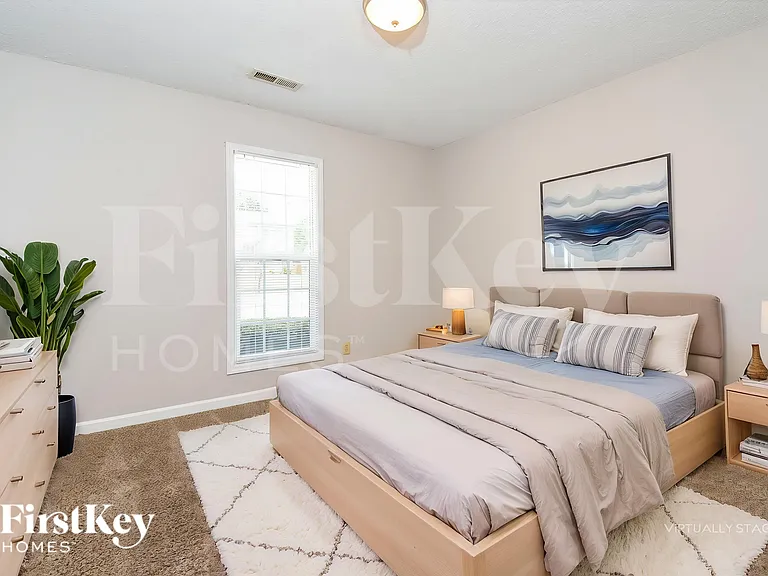 2055 Ardmore Village Ln — Photo 15