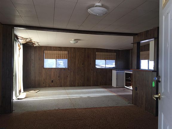 3rd image of 52191 Desert Ave