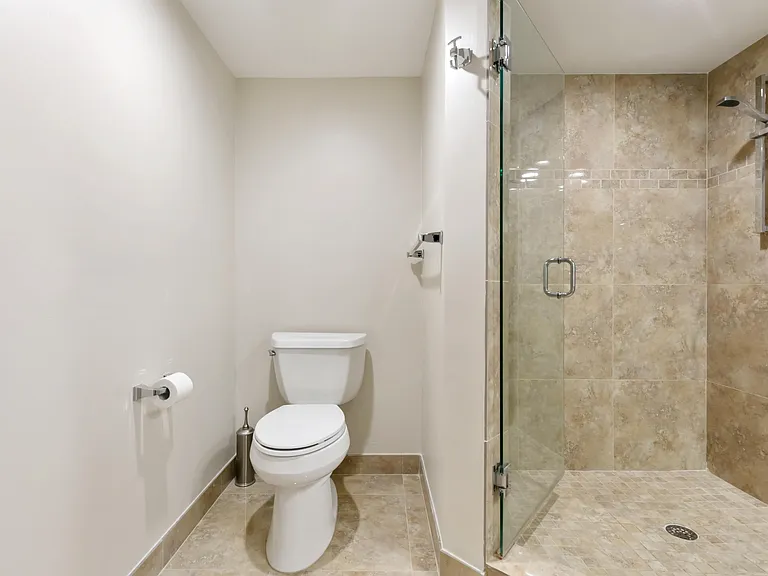 665 SE 21st Ave #104 — Photo 27