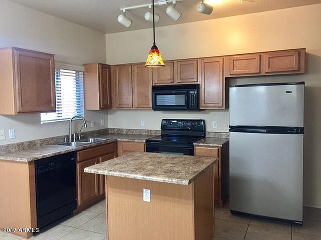 1st image of 18250 N 32nd St Unit 1026