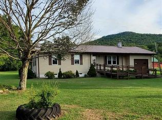 27 County Road 564, Stevenson, AL 35772