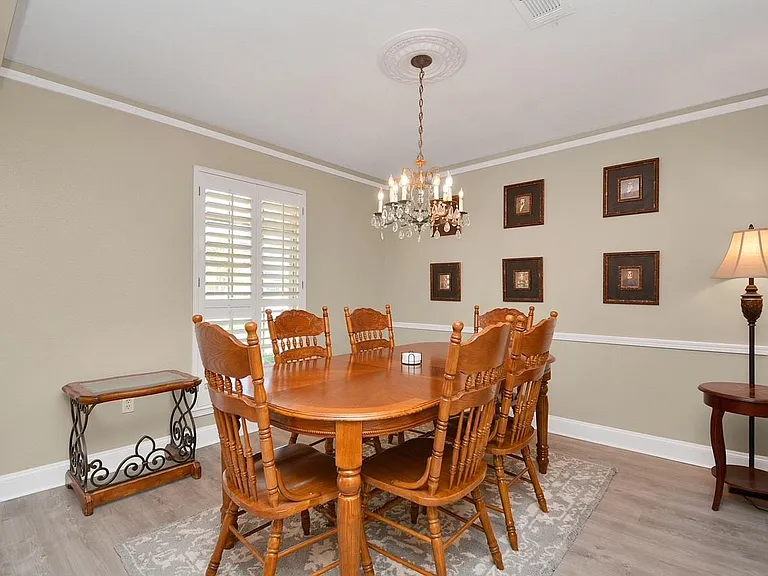 9811 Rocktree Dr — Photo 10