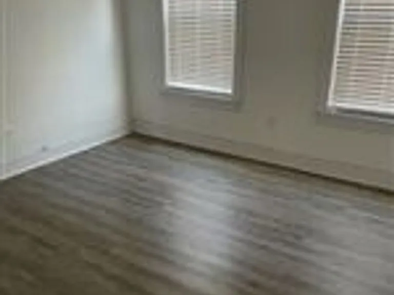 875 E 2nd St #3C — Photo 7