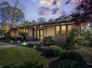 20 Hillcrest Rd, Boonton Township, NJ 07005