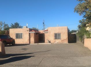 809 Aztec Rd NW, Albuquerque, NM 87107