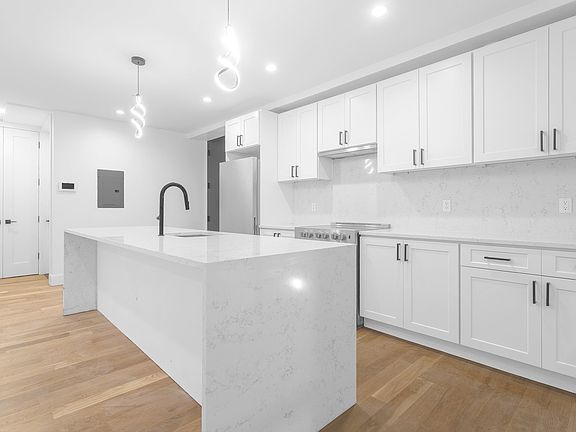 2nd image of 2264 Atlantic Ave #1B