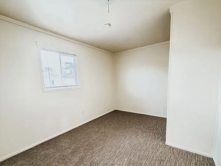 880 W Murray Rd — Photo 7