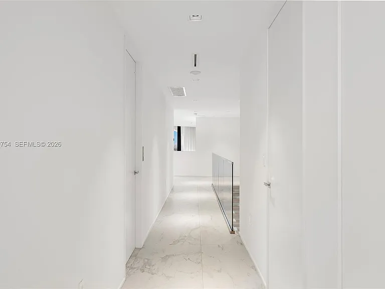 1000 Biscayne Blvd #1201 — Photo 34