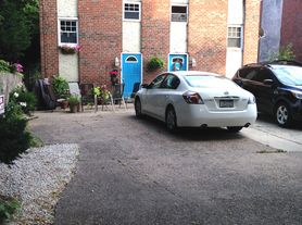284 Osborn St, Philadelphia, PA