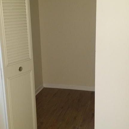 5th image of 308 Knotty Pine Cir APT B-2