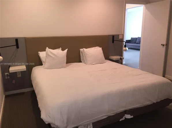 201 Sunrise Dr APT 102, Key Biscayne, FL 33149