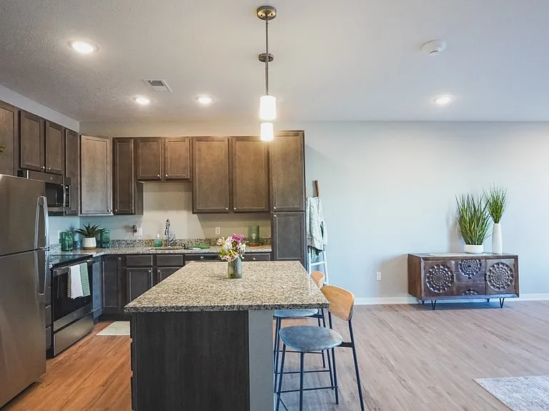 ivi Apartments — Photo 16