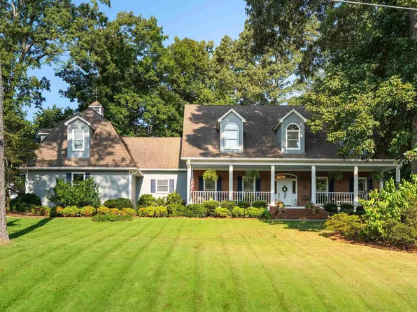 514 Woodland Hills Dr, Springville, AL 35146