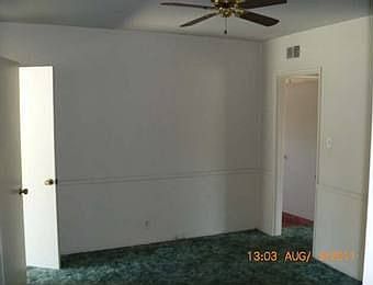 3rd image of 4577 Beverly Ct