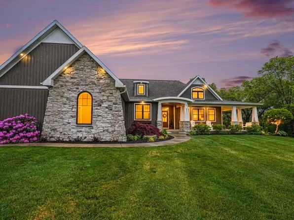 23711 64th Ave, Mattawan, MI 49071