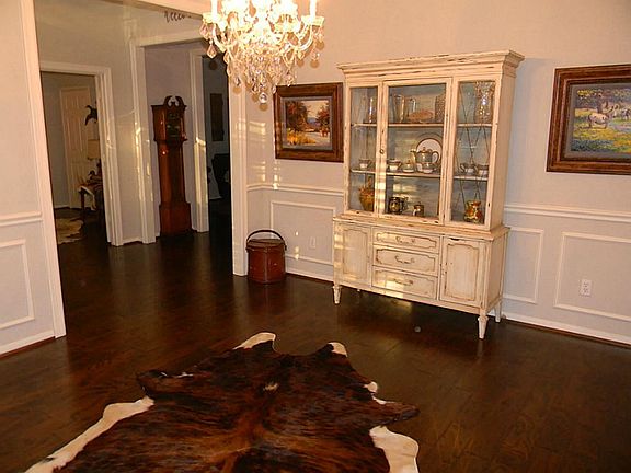4th image of 2111 Pleasant Palm Cir