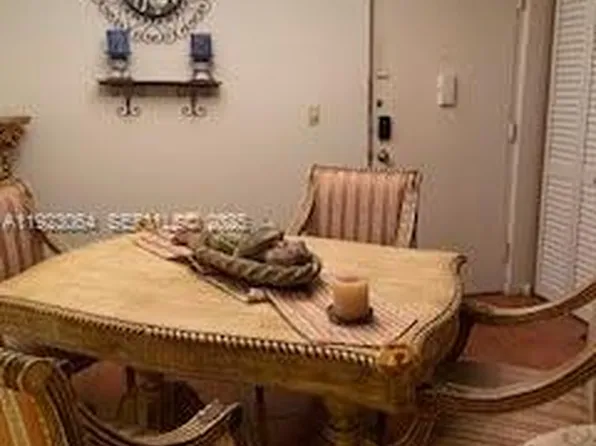 9420 W Flagler St APT 207, Miami, FL 33174