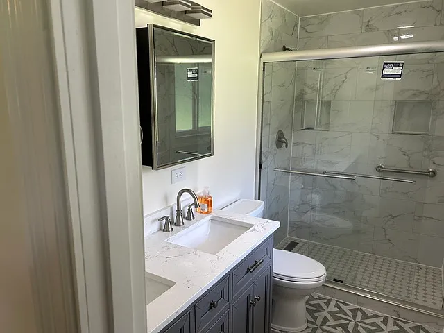 6956 Euclid Ave — Photo 10