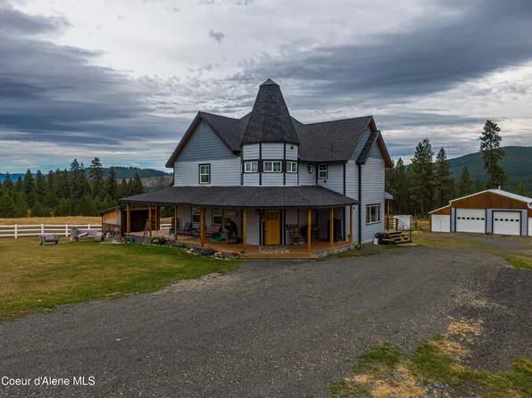 149 Meadow Rd, Saint Maries, ID 83861