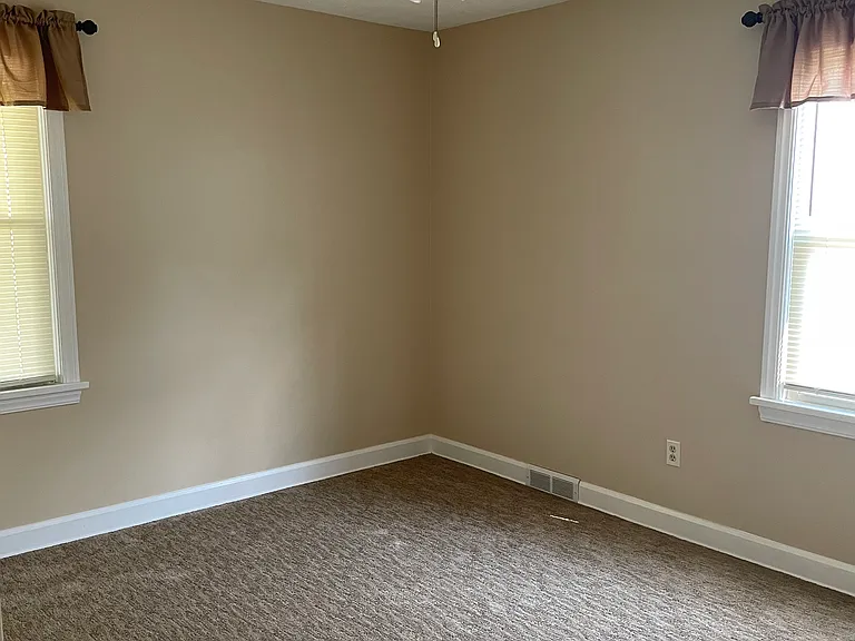 1103 Delverne Ave SW — Photo 14