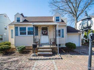 15 Avon Pl, North Arlington, NJ 07031