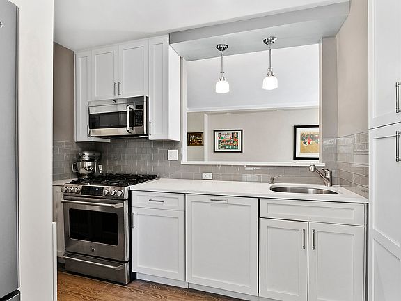 2nd image of 420 E 72nd St APT 9C
