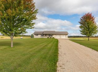 7620 Osborne Rd, Ripon, WI 54971