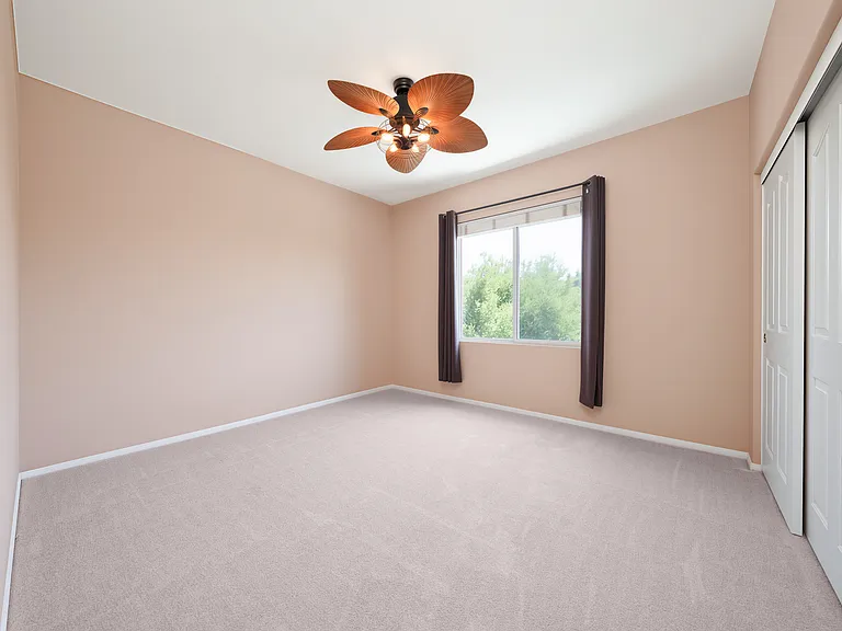 45277 Chateau Ct — Photo 7