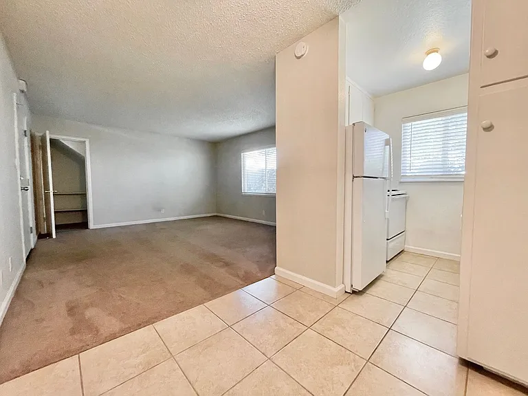 1315 G Street — Photo 5