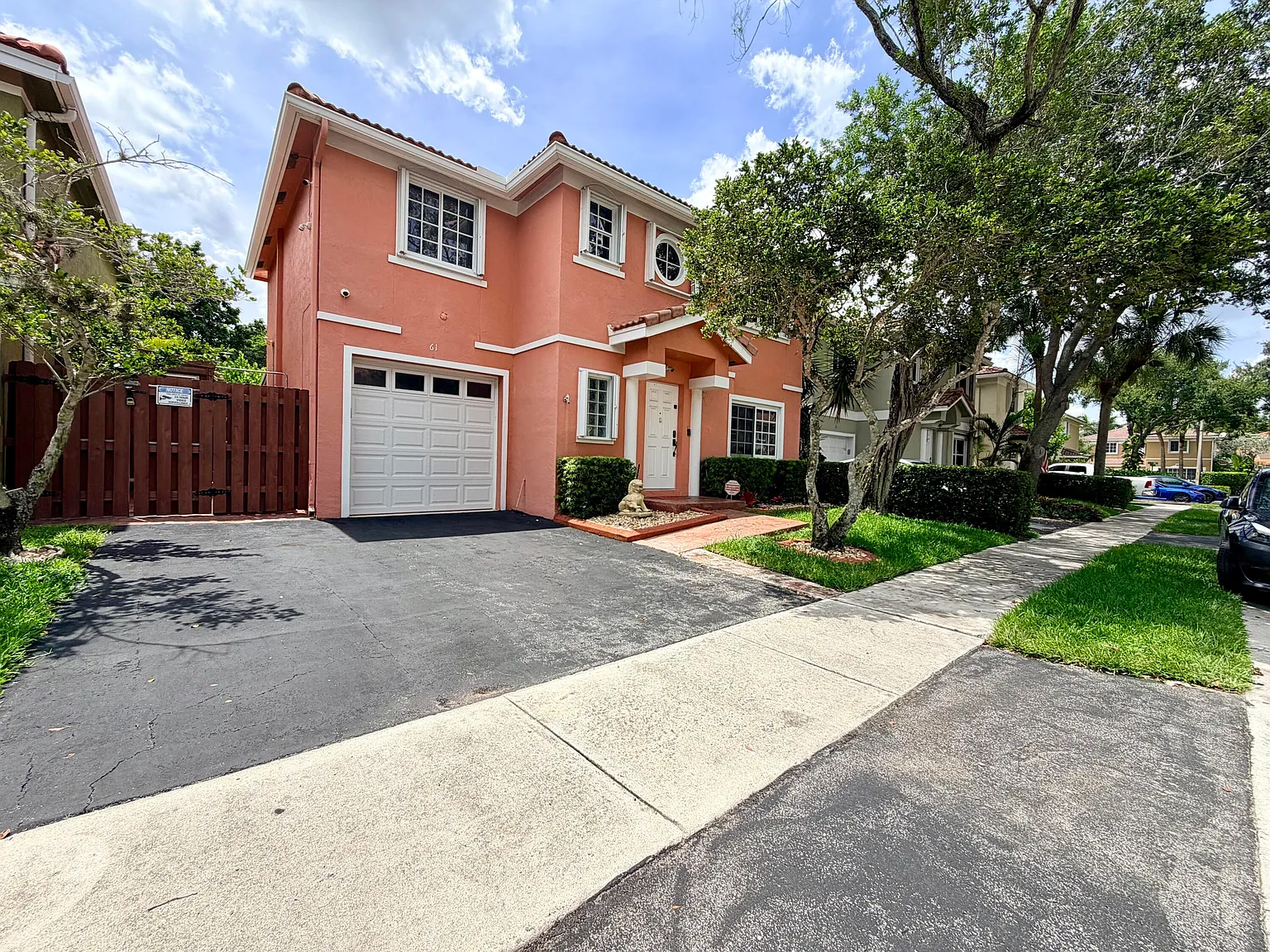 3 bed, 2.5 bath, 1740 sqft, $3,790 — Photo 2