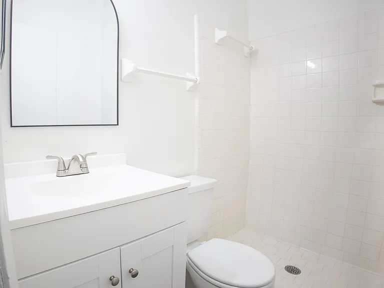 194 Parkbrook Cir — Photo 25