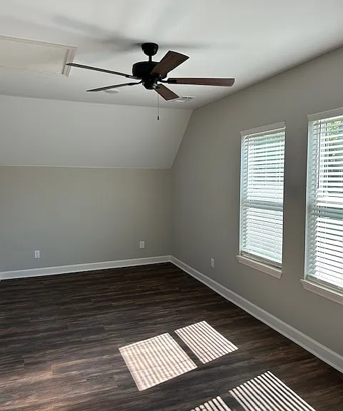 409 W Maple Ave #B — Photo 24
