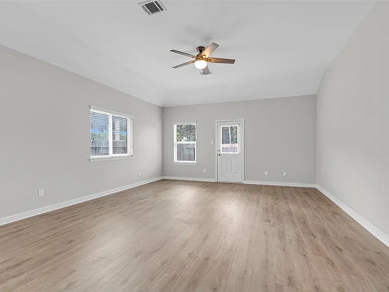 1510 Bella Garden Ct — Photo 8