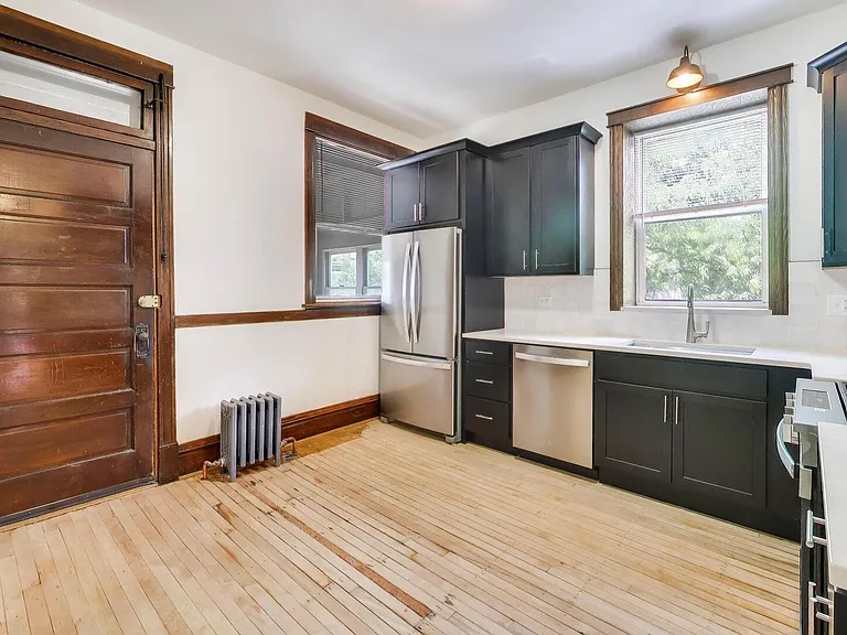 858 N Wolcott Ave #1 — Photo 7