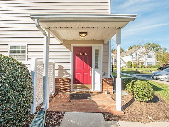 3rd image of 4686 Twin Hickory Lake Dr #4686