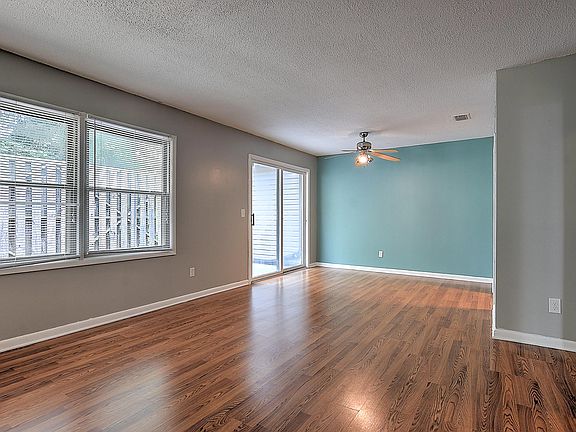 5th image of 502 Pilgrim Ct APT C