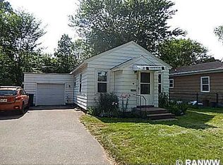 2020 1st St, Eau Claire, WI 54703
