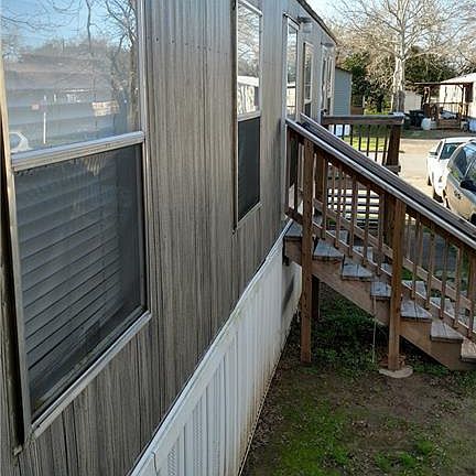 3rd image of 1108 Conway Dr