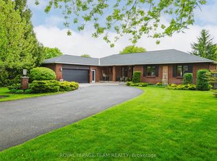 1085 Lena Ave, Ottawa, ON K4M1E7