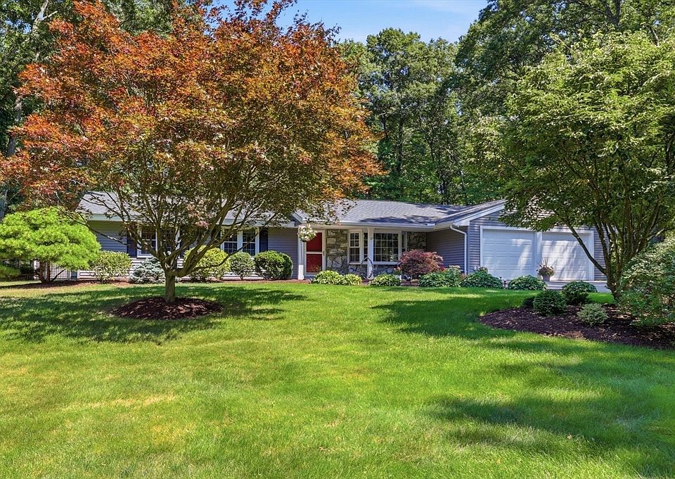 1st image of 17 Hickory Ln