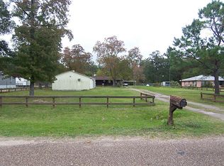 22001 E Hammond Dr, Porter, TX 77365