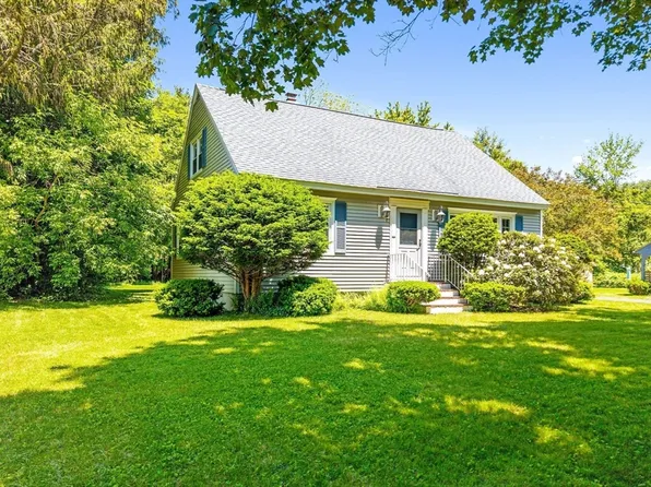 191 Richardson Rd, Fitchburg, MA 01420