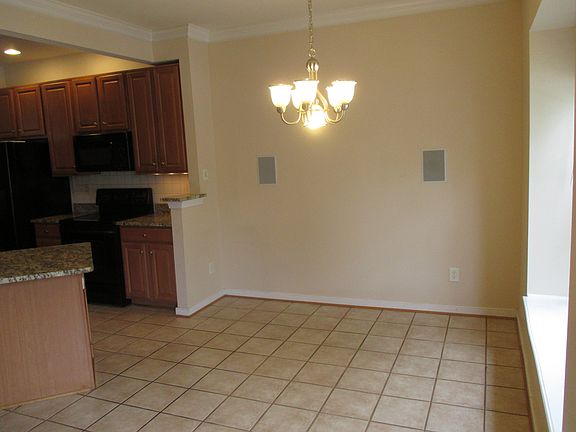 5th image of 8633 Millstream Dr