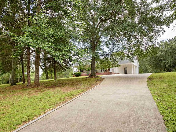 3rd image of 176 County Road 575