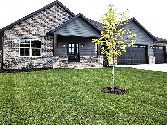2nd image of 698 E Wright Drive