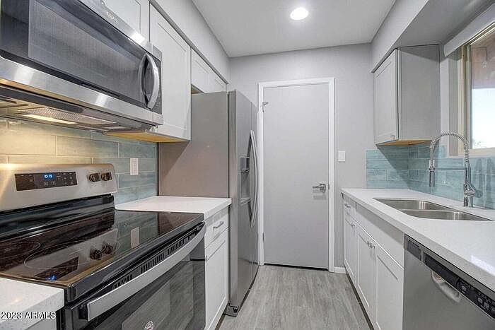 1st image of 2220 W Dora St APT 214