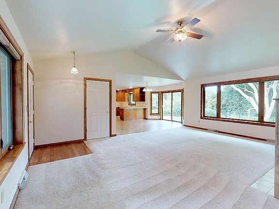 3rd image of 2541 Jody Dr