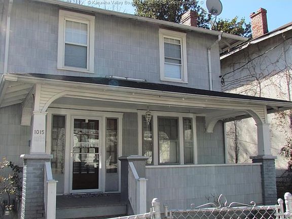 2nd image of 1015 Red Oak St
