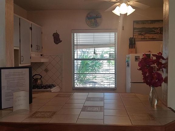 3rd image of 2707 Saxon Dr